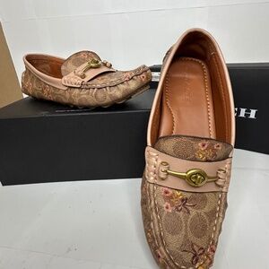 COACH Women's Loafers Size 9.5